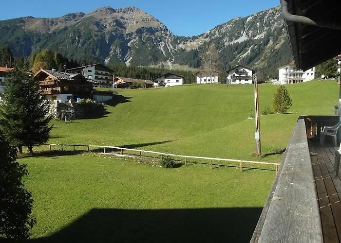 Haus Resi Берванг